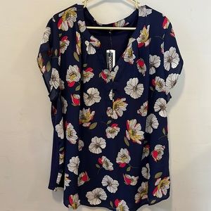 Cuvier short sleeve mixed material blouse. Plus size 3X